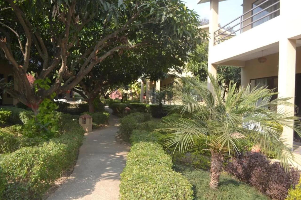 Corbett Aroma Park Hotel Ramnagar  Exterior photo